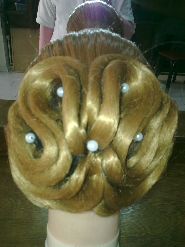 ECOLE CARLES PRIVEE D'ESTHETIQUE ET COSMETOLOGIE Logo