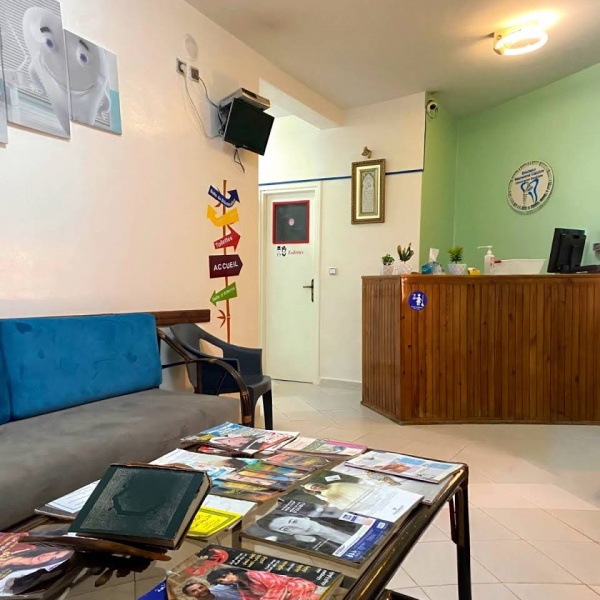 Docteur Chirurgien Dentiste Marwane Galzim (Salé)